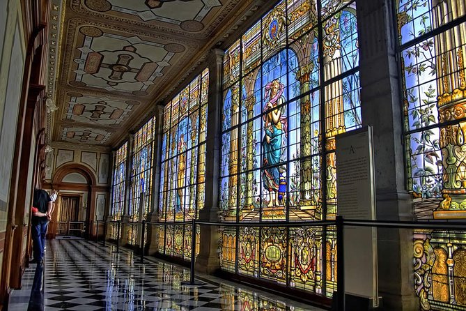 Chapultepec Castle & Anthropology Museum Tour - What the guides add to the experience