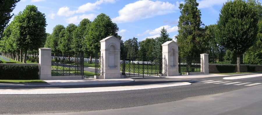 Château-Thierry: Belleau Wood & the 2nd Battle of the Marne - Joyce Kilmer’s grave at Oise Aisne American Cemetery