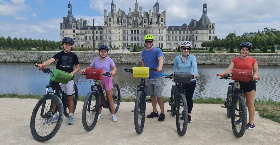 Chateaux de la Loire cycling ! - Why this cycling day works so well in the Loire