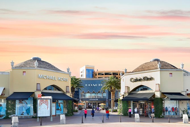 Citadel Outlets Transfer from Anaheim with VIP Lounge, storage & LAX Drop-Off - The 30-minute ride from Anaheim to Citadel