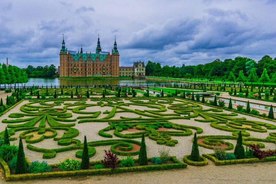 Copenhagen: Rosenborg Castle Tour with Skip-the-Line Ticket - How the price measures up