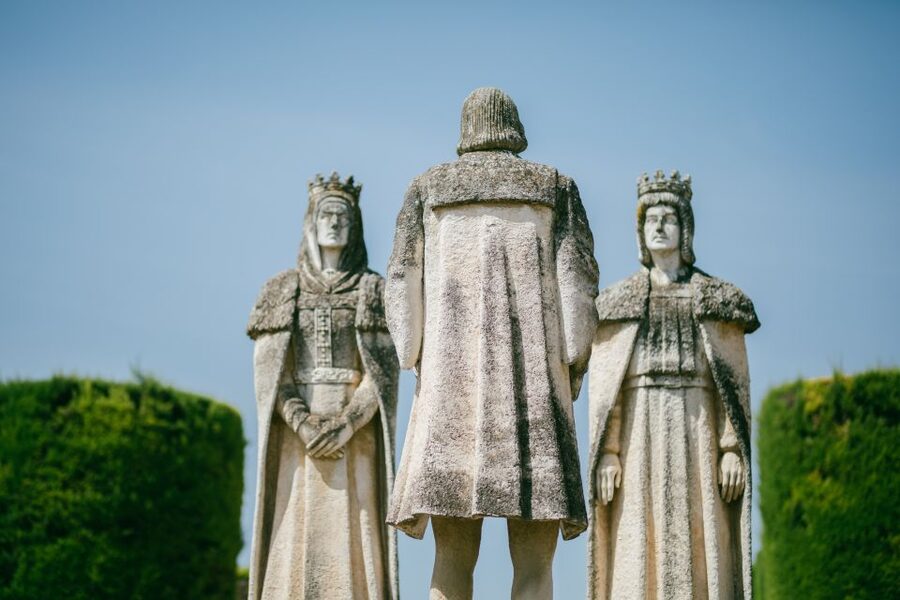 Cordoba: Alcazar of Christian Monarchs 1–Hour Guided Tour - The baths of Doña Leonor de Guzmán