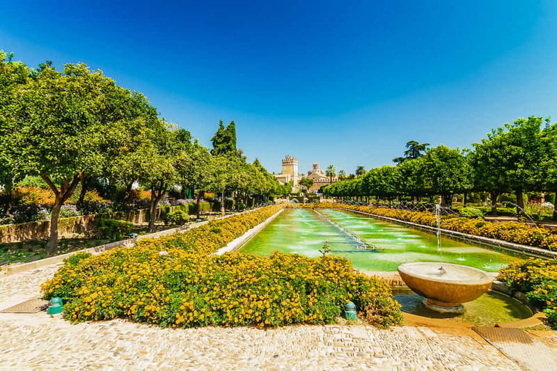 Córdoba: Jewish Quarter, Mosque, and Alcázar Tour - Who should book this tour?