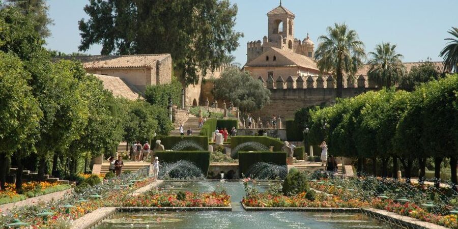Córdoba: Mosque and Alcazar Private Tour with tickets - Booking advice and final verdict