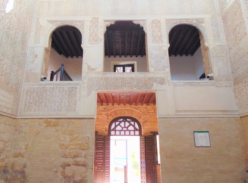 Córdoba: Mosque, Jewish Quarter and Alcázar 3-Hour Tour - Why the guide matters so much