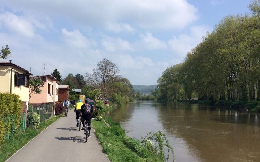 Coutryside e-bike tour to Karlstejn Castle - The Train Back to Prague