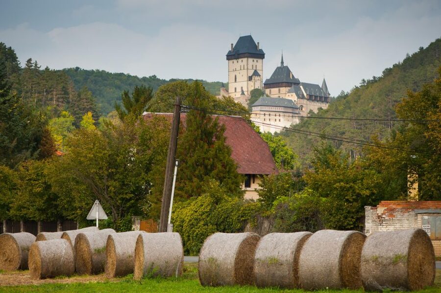 Coutryside e-bike tour to Karlstejn Castle - Who Will Enjoy This Day Most?