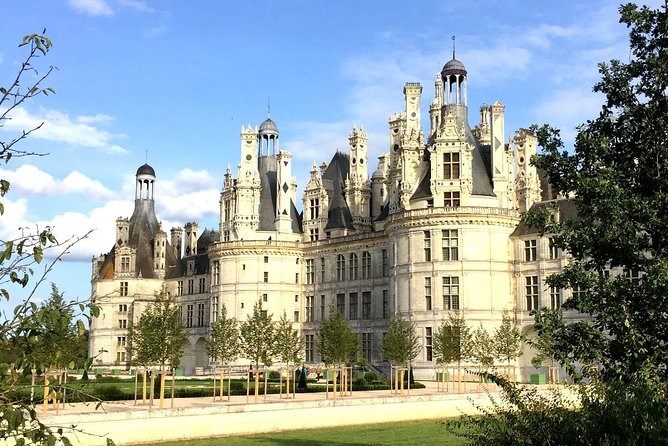 Day at the castles of Chenonceau and Chambord from Blois - Should you book this private castle day?