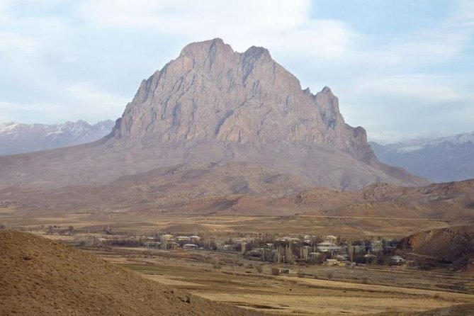 Day Tour from Nakhchivan to Alinja Castle, Ashabi Kahf and Khanegah Tomb - Who should book this tour?
