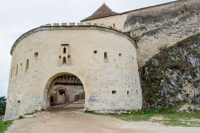 Day Trip Bear Sanctuary, Bran Castle, Rasnov Fortress from Brasov - Rasnov Fortress: a view with limited access