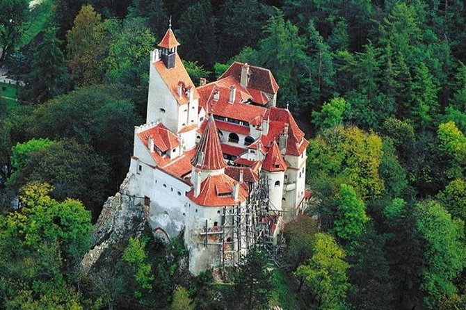 Dracula and Peles Castles Premium Tour with Hotel pick-up - What this Bucharest castle tour is really like