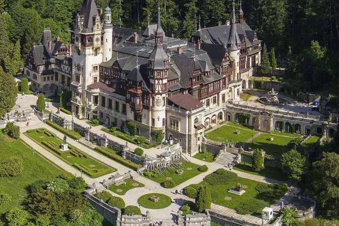 Dracula and Peles Castles Premium Tour with Hotel pick-up - Who will enjoy this full-day route