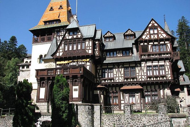 Dracula Castle, Peles Castle & Brasov-Private Tour from Bucharest - Brasov: the most relaxed stop of the day