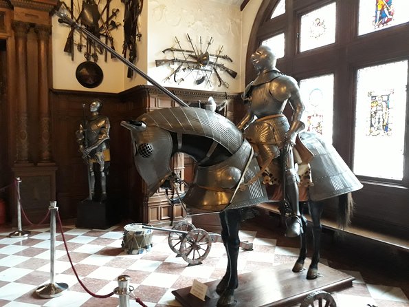 Dracula's Castle & Peles Palace Tour from Bucharest Including Brasov Old Town - Peles Palace: Romania’s royal showpiece