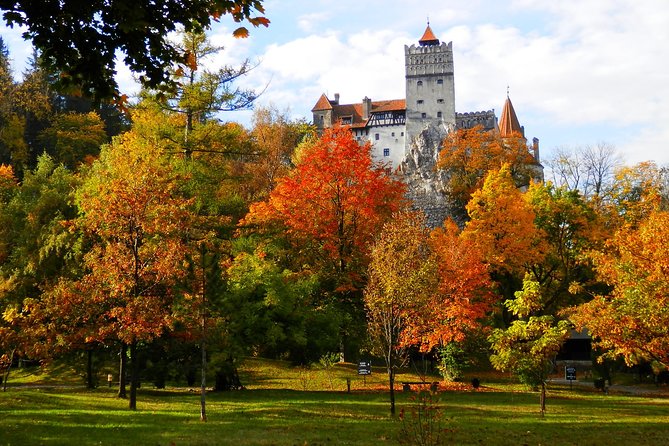 Dracula's Castle & Peles Palace Tour from Bucharest Including Brasov Old Town - Leaving Bucharest for Sinaia