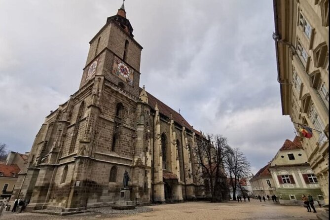 Dracula's Castle -Private Tour- with Brașov City and Peleș Castle - Three famous stops from Bucharest