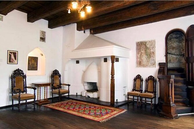 Dracula's Castle - Private Tour with Peleș Castle and Brașov city - Eating and managing a twelve-hour schedule