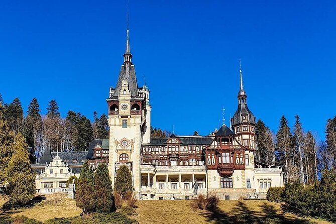 Dracula's Grave, Peleș Castle and Târgoviște Princely Court - Peleș Castle in Sinaia, the royal centerpiece
