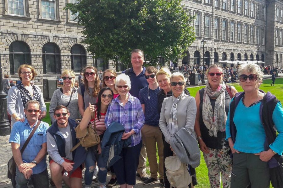 Dublin: Fast-Track Book of Kells Ticket & Dublin Castle Tour - Dublin Castle’s gardens and exterior