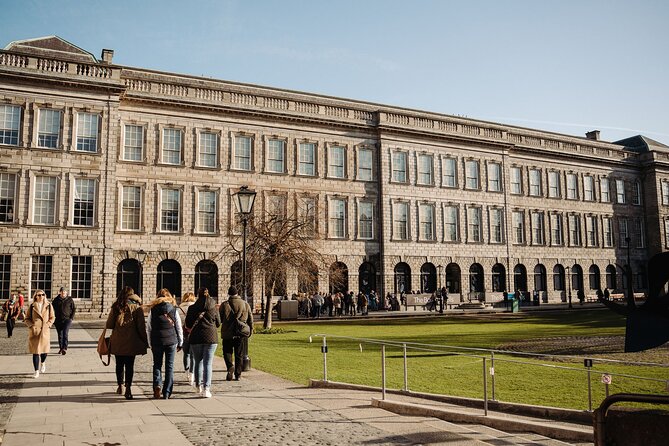 Dublin in a Day: Dublin Castle, Book of Kells, Guinness & Whiskey - Dublin Castle and the medieval core