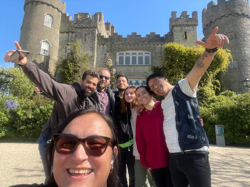 DUBLIN: Malahide castle and Howth MULTILINGUAL full day tour - Making time for the Malahide gardens