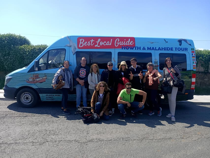 DUBLIN: Malahide castle and Howth MULTILINGUAL full day tour - Audio guidance in five languages