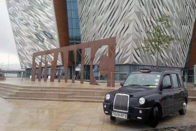 Dublin to Belfast Black Cab, Dunluce Castle and Giant's Causeway - Dunluce Castle on the Atlantic cliffs