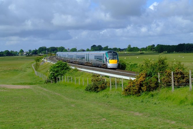 Dublin to Bunratty Castle, Cliffs of Moher, Burren Galway by Rail - Bunratty Castle and Folk Park in 90 Minutes