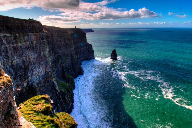 Dublin to Cliffs of Moher, Ennis Town & Bunratty Castle Day Tour - Leaving Dublin before the city wakes