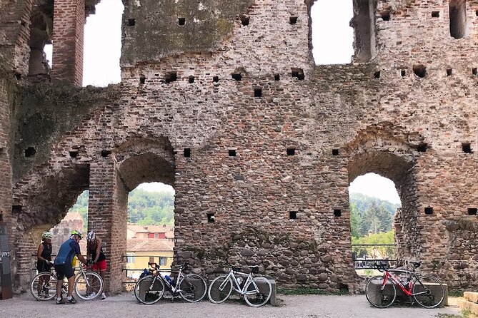 E-bike adventure among medieval castles and old villages - What $137.01 buys you