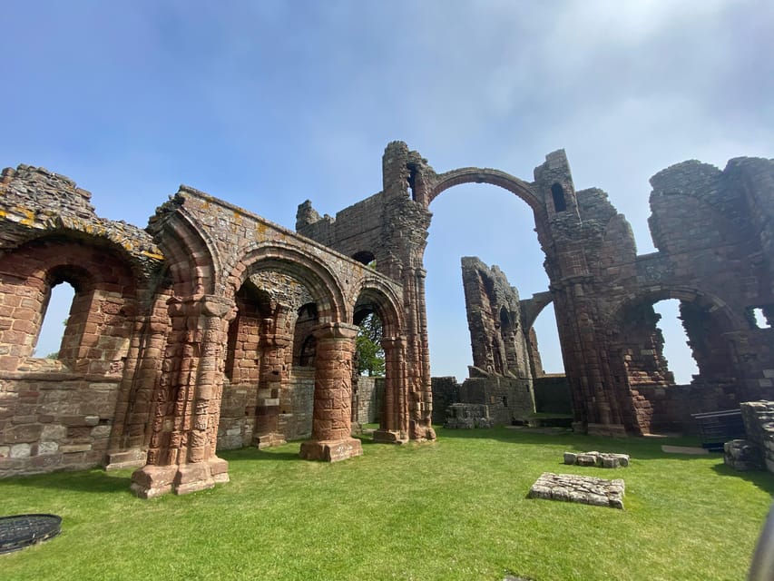 Edinburgh: Bamburgh Castle, Northumberland and Alnwick Trip - Who should take this trip