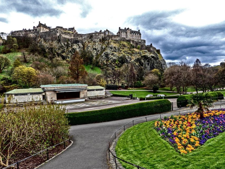 Edinburgh Castle: Guided Tour with Tickets Included - Meeting at St. Giles Cathedral and starting on time