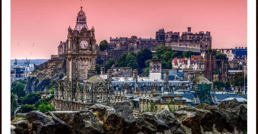 Edinburgh Castle: Guided Tour with Tickets Included - Battles, royalty, and rebels on the castle walk