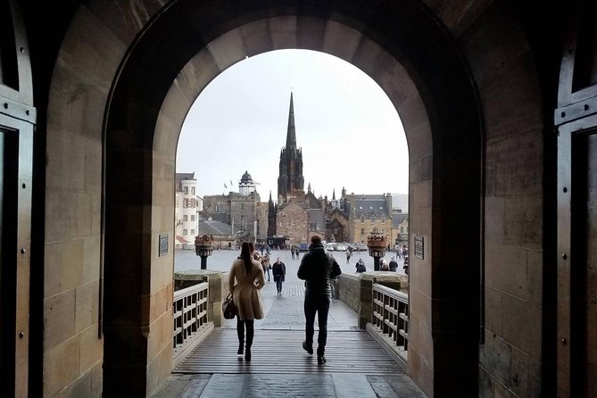 Edinburgh Castle Guided Walking Tour in English - Key points to know before booking