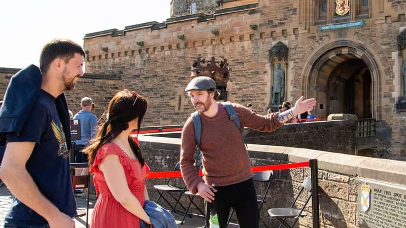 Edinburgh: Edinburgh Castle Guided History Tour with Tickets - Key things to know before booking