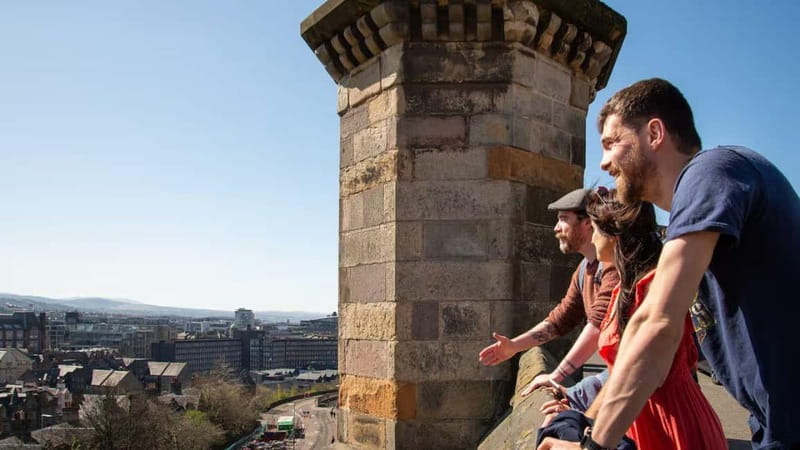 Edinburgh: Edinburgh Castle Guided History Tour with Tickets - The Great Hall and the castle’s royal side