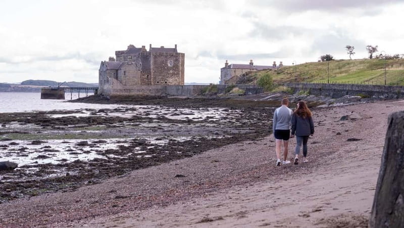Edinburgh: Highland Cow, Blackness Castle, and Cake Tour - The guides make a real difference