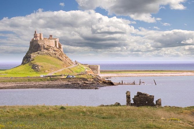 Edinburgh: Holy Island, Alnwick Castle & Kingdom of Northumbria - Holy Island and Lindisfarne Priory