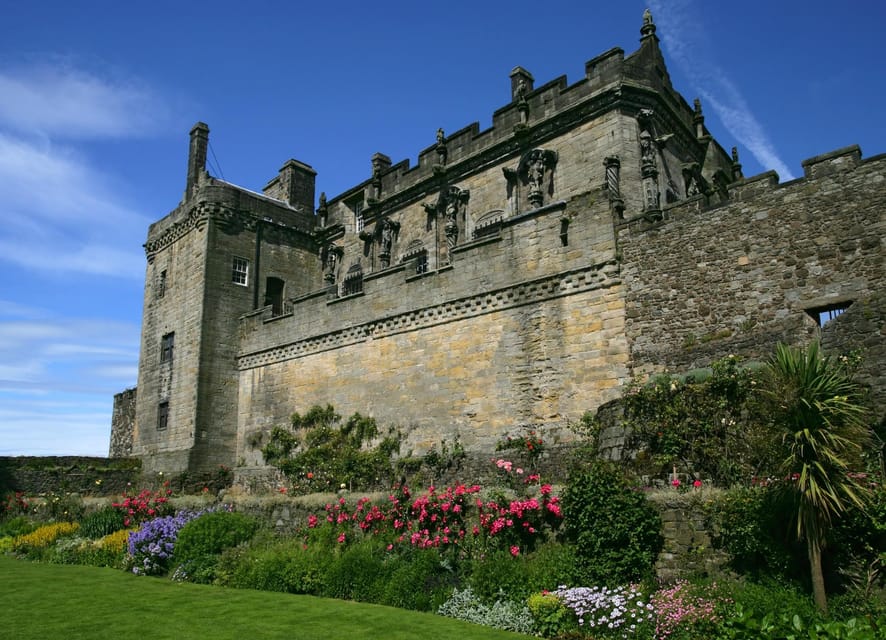 Edinburgh: Stirling Castle, Kelpies, Whisky & Highlands Tour - The guide can make or break the day