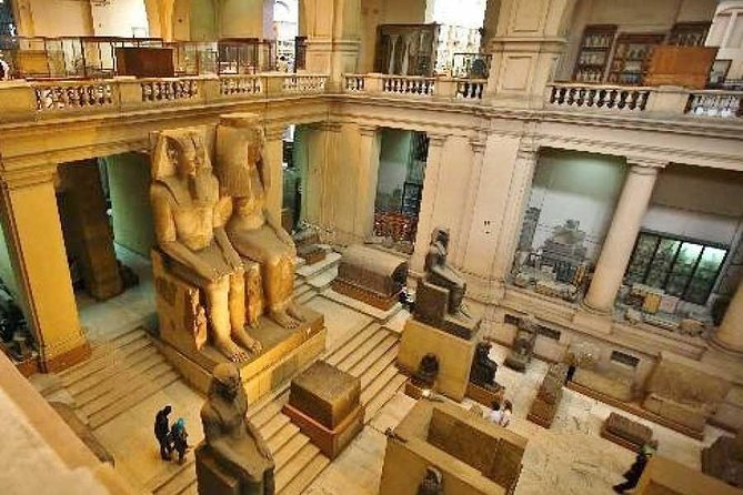EGYPTIAN MUSEUM CITADEL AND KHAN KHALILI BAZAAR Tour - The Egyptian Museum: a large first stop