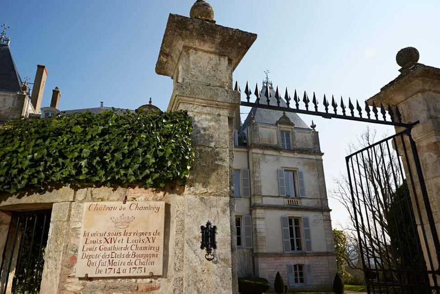 Electric scooter getaway and tasting at Château de Chamirey - Setting out through the Mercurey vineyards