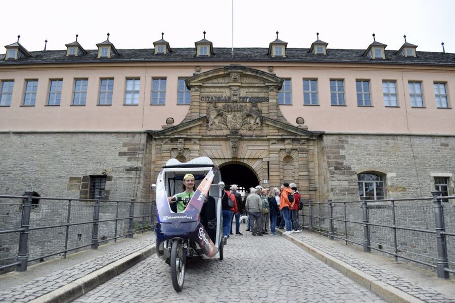 Erfurt: Guided Petersberg Citadel Tour by E-Rickshaw - What the Guide Adds to the Ride