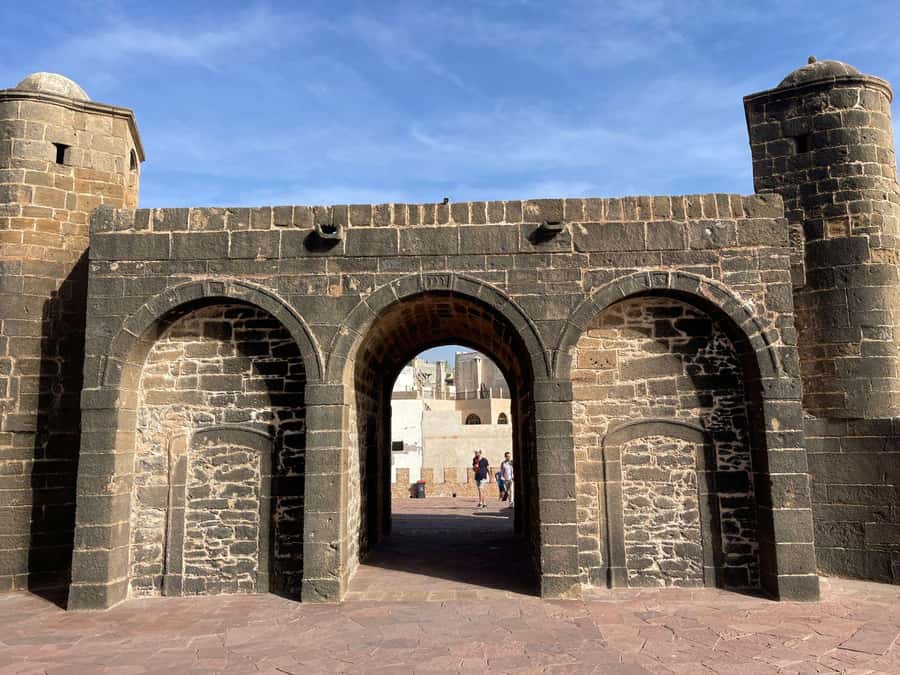 Essaouira: Sqala du Port, Citadel, Fish Market & Medina Tour - Entering the Medina through its whitewashed lanes