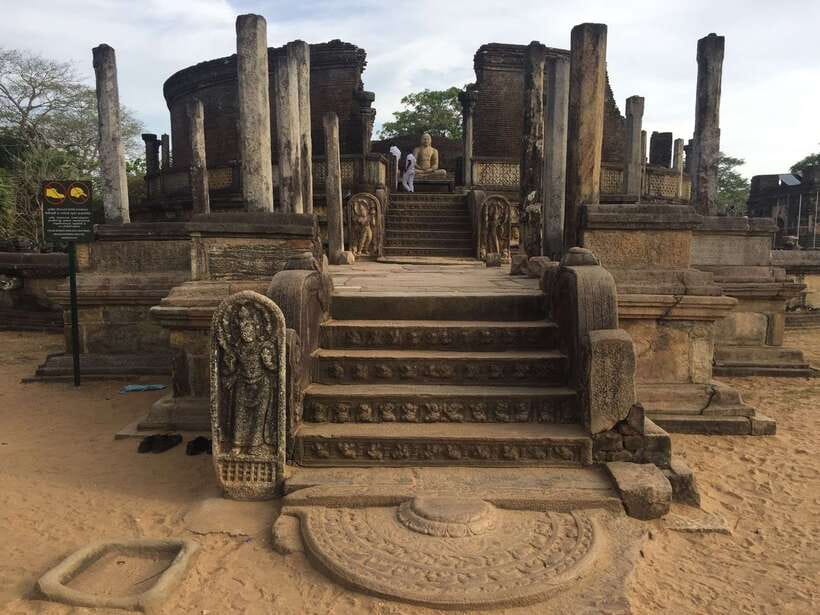 Exclusive: Sigiriya Fortress & Polonnaruwa Guided Tour - Who Should Book This Experience?
