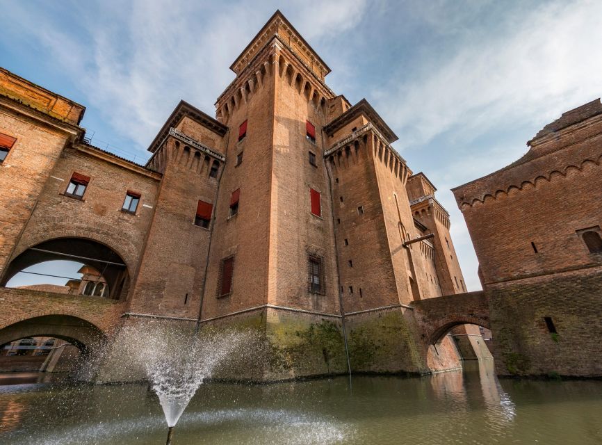 Ferrara: Estense Castle Guided Tour - Meeting Under the Castle Loggia