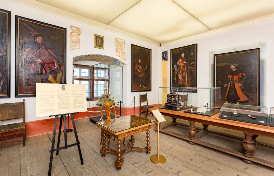 Forchtenstein Castle Admission Ticket & Optional Guided Tour - Second-floor collections and the Ottoman tent