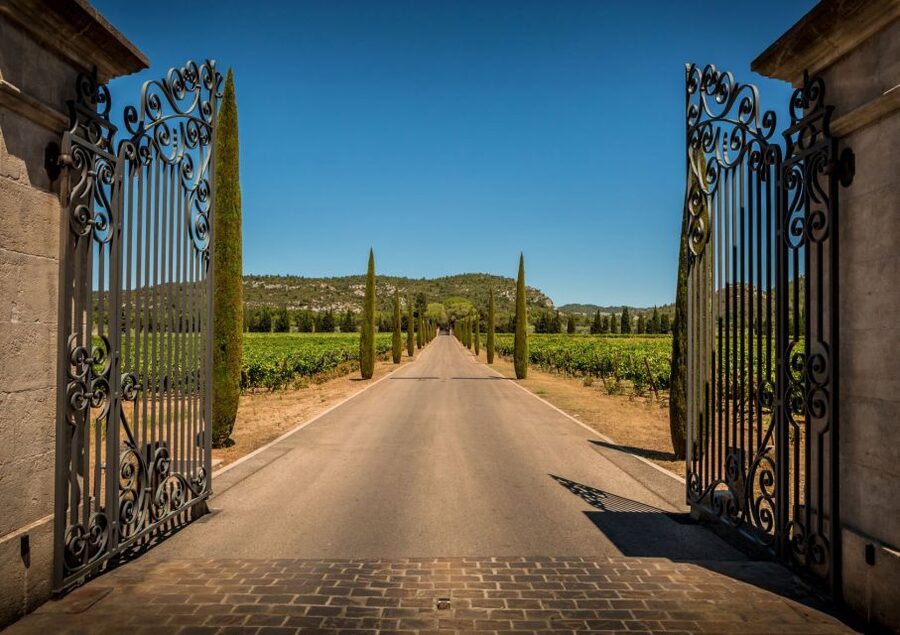 From Aix-en-Provence: Châteauneuf du Pape Wineries Day Trip - Practical advice before you go