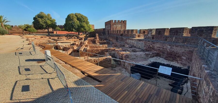 From Albufeira: Excursion to Silves Castle and Monchique - Caldas de Monchique and its famous waters