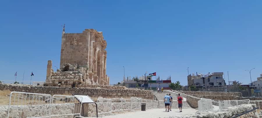 From Amman: Private Jerash, Ajloun Castle, and Umm Qais Tour - Your driver shapes the experience
