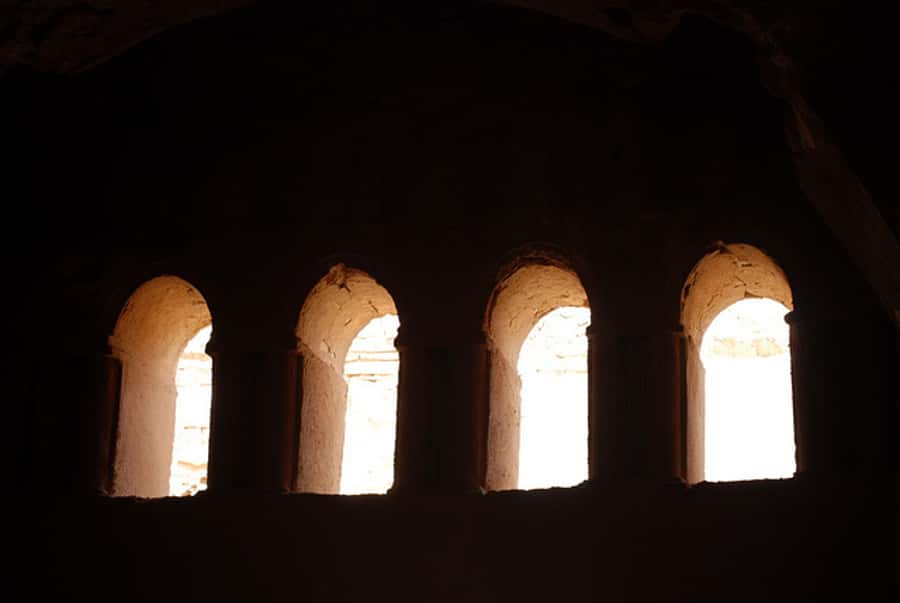 From Amman: Umayyad Desert Castles Tour with Transfer - Leaving Amman in an air-conditioned vehicle